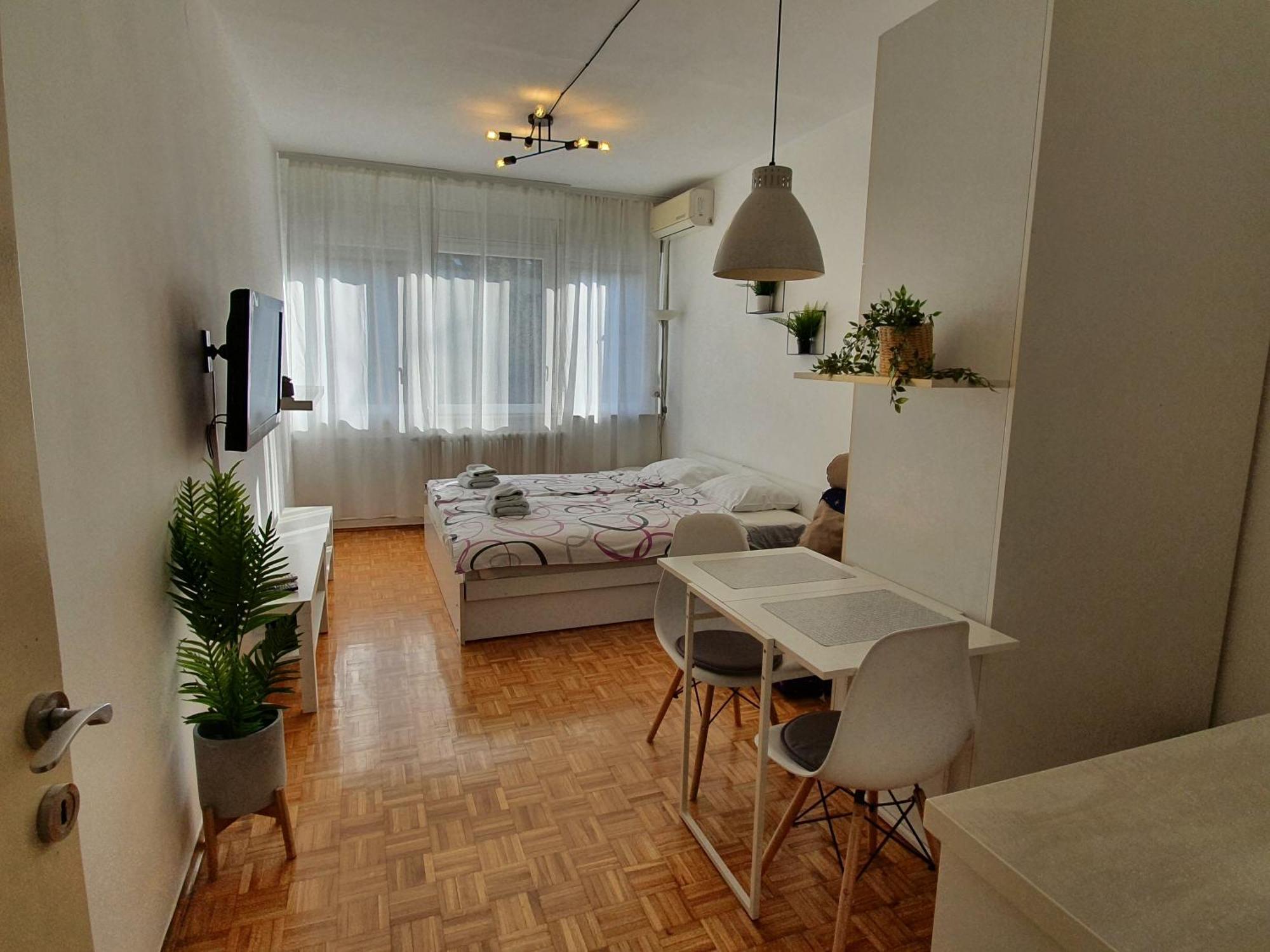 Stay In Apartments Βελιγράδι Δωμάτιο φωτογραφία